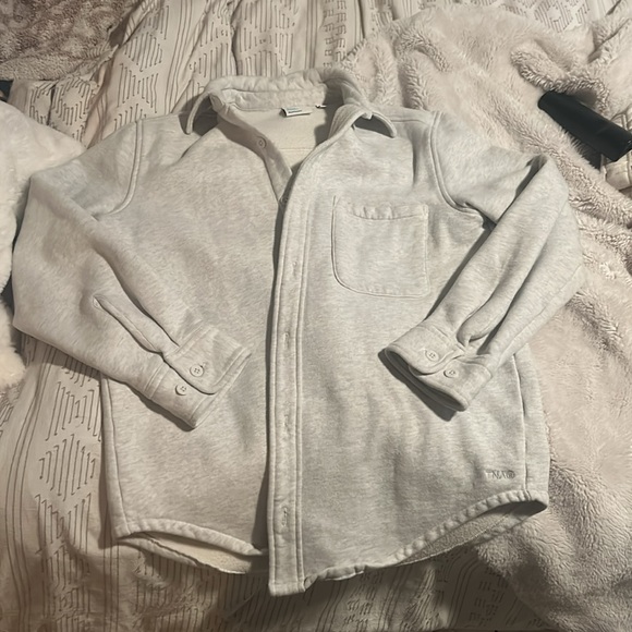 Aritzia TNA Sweatfleece, cozy fleece, boyfriend fit, in size xs,slight wear - Picture 1 of 5